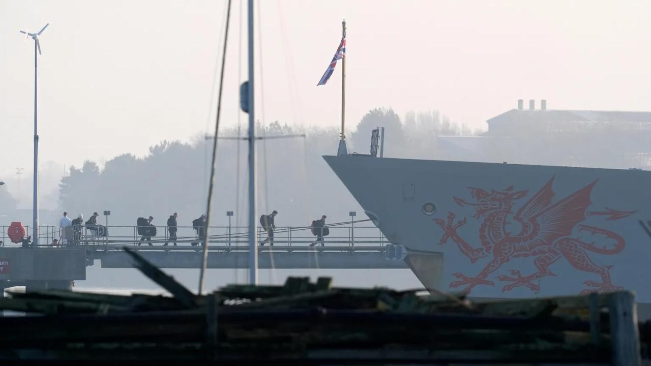 新闻快讯——英国军舰“龙号”（HMS Dragon）预计下周才会驶往塞浦路斯。
