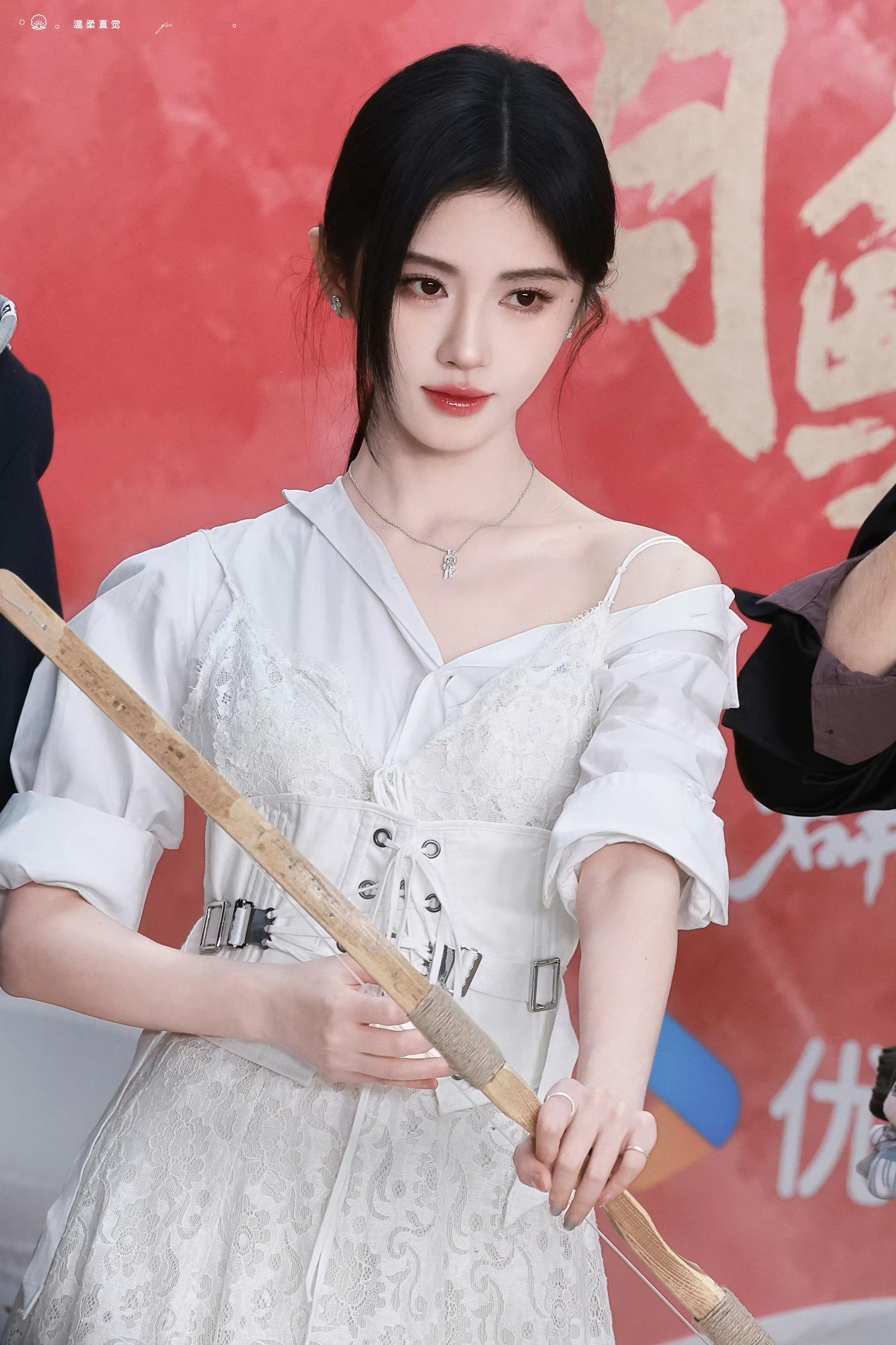 鞠婧祎[超话] jjy鞠婧祎满月之下请相爱 jjy鞠婧祎雷初夏“寻了半生的春天 