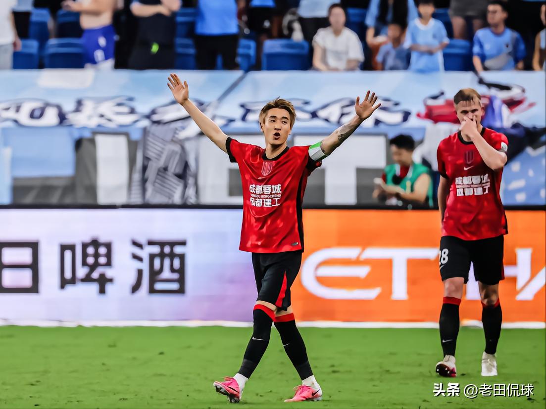 韦世豪助成都蓉城绝杀深圳新鹏城…不得不说现在韦世豪的状态是真的好，足协杯梅开二度