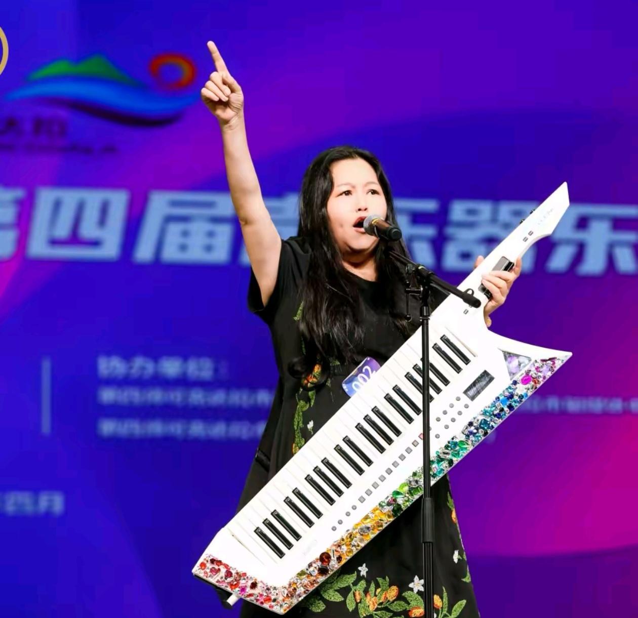 44岁好声音孔苑苑去世了，原因让人痛惜！据学生透露，孔苑苑是在一个多星期以前查出
