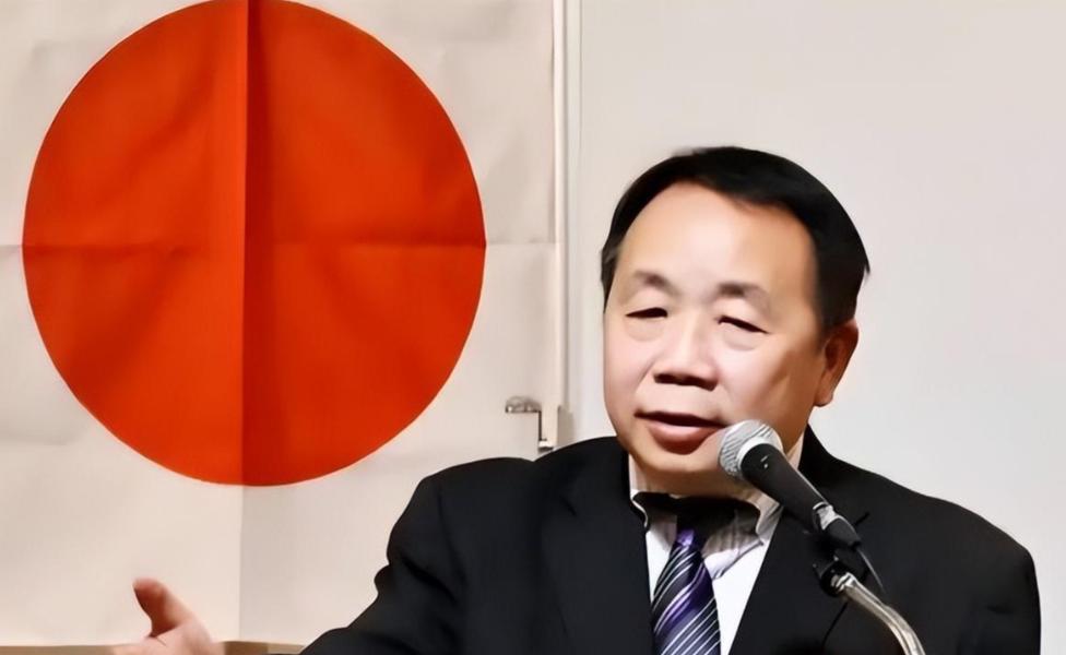 高市早苗反华，背后竟是两个中国败类在出谋划策？为高市早苗出谋划策的两个中国败类，