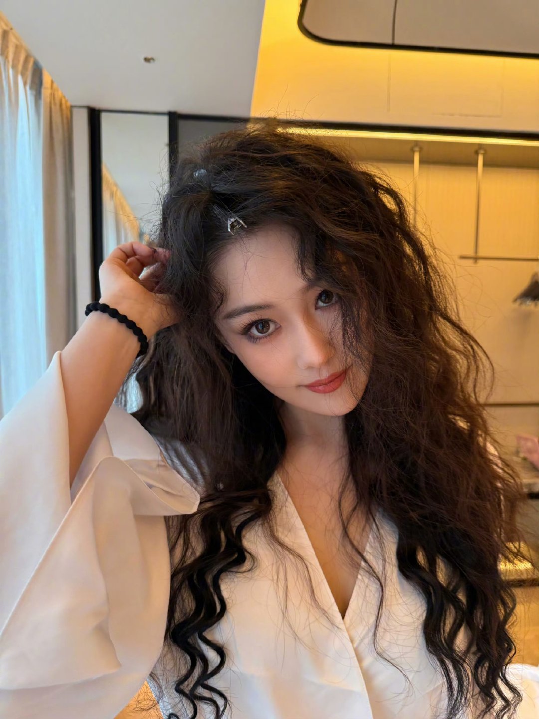 张馨予说迪丽热巴利剑玫瑰演的好张馨予看了迪丽热巴利剑玫瑰张馨予看了迪丽热巴利剑玫
