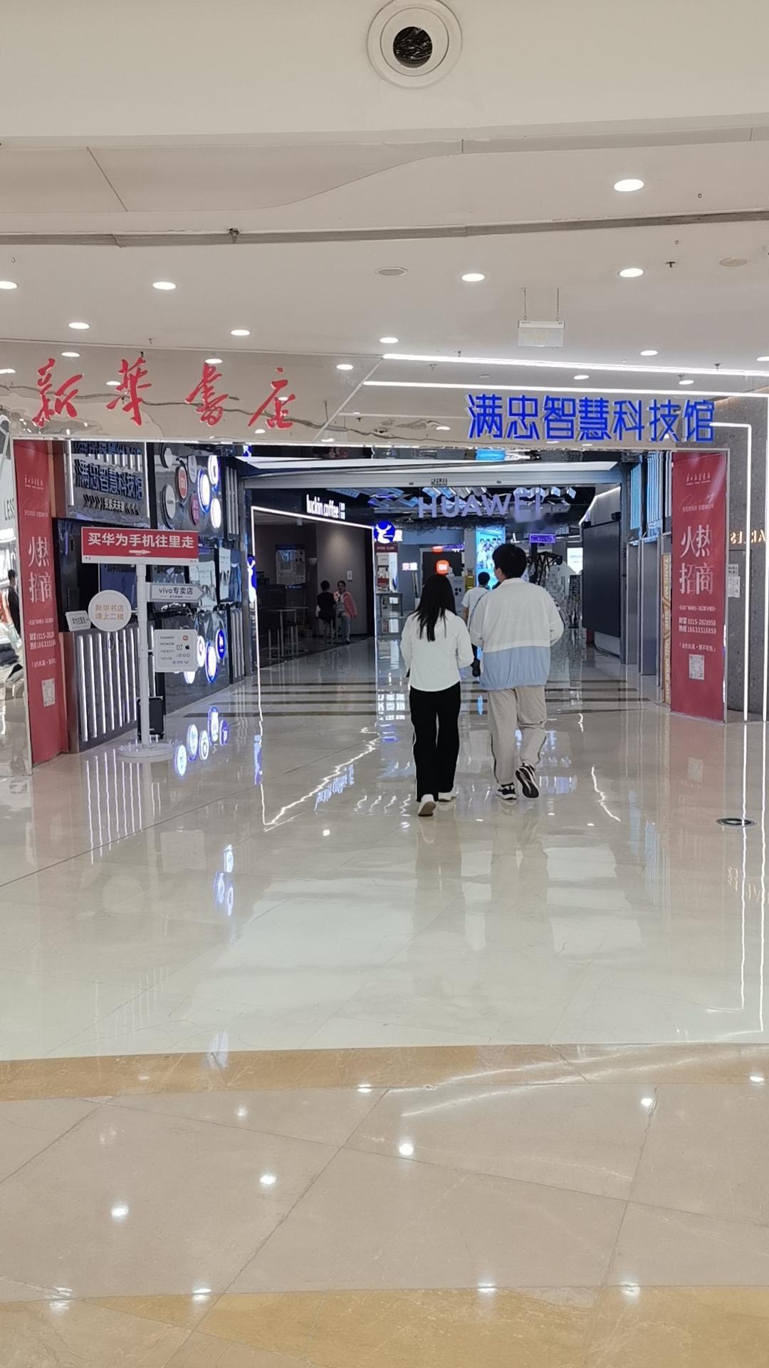 人到落魄时候，为什么都没有朋友人生是一场与亲人不断告别的旅程。从儿时离家上学，到