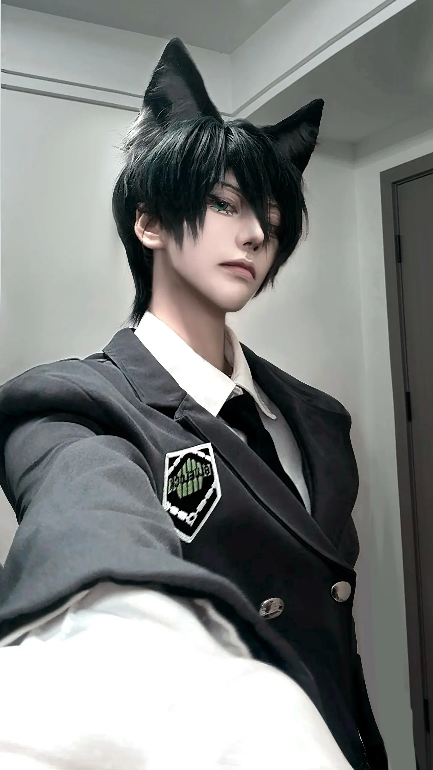 手机视角。