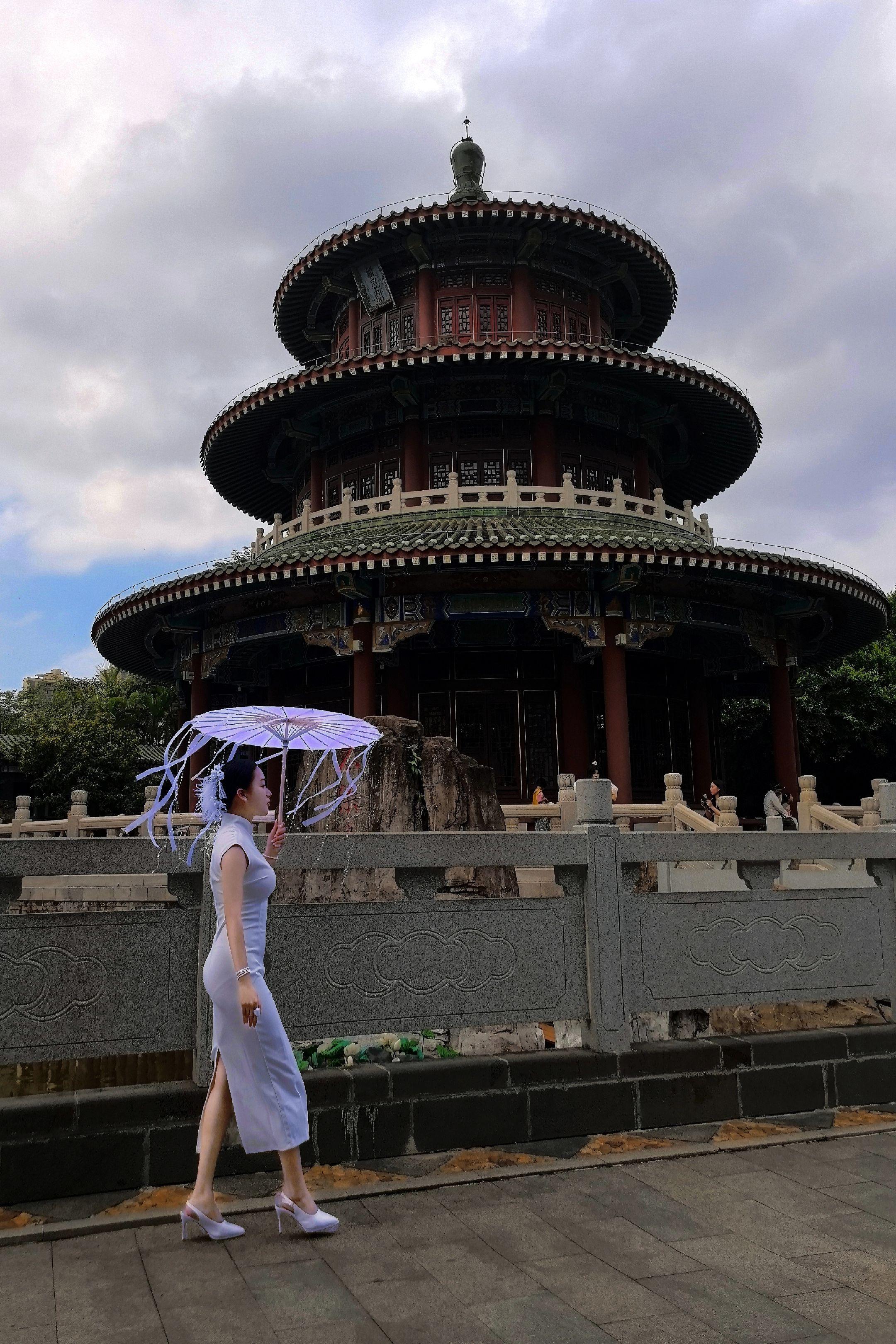 不如见一面 哪怕是一眼。