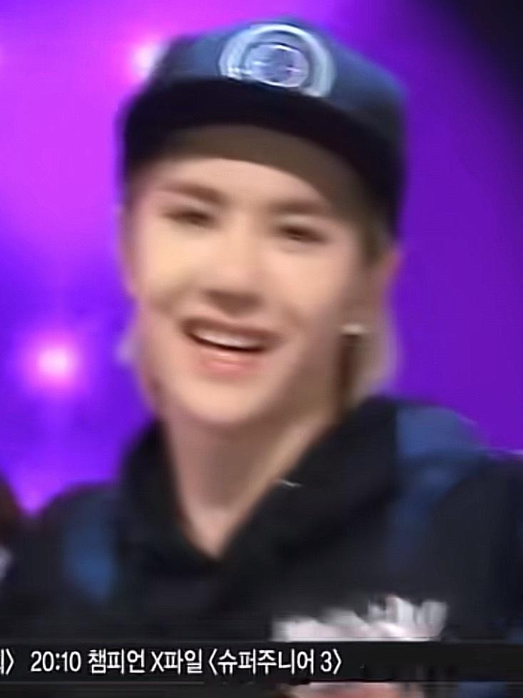 Mr. Chu입술 위에 Chu没有看过一博跳这个的都去看好吗🥺 