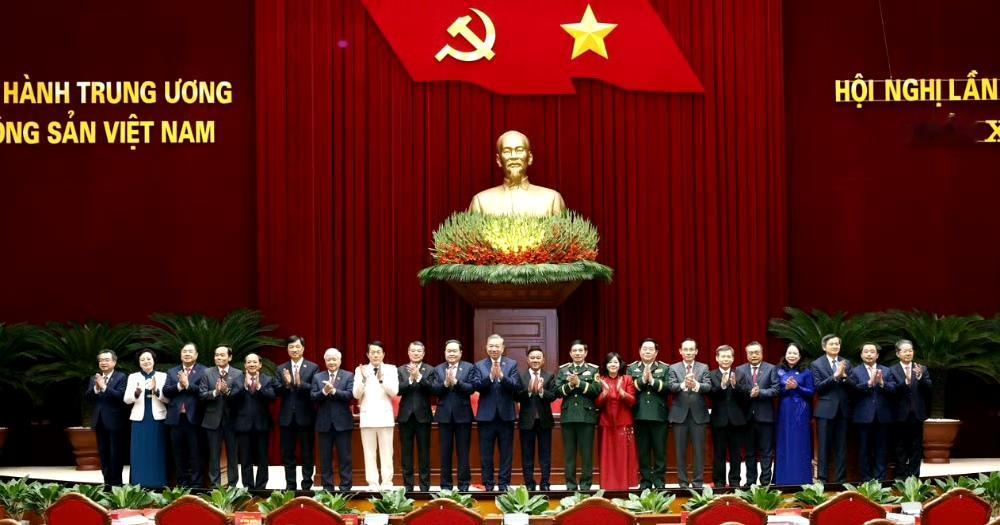 越共建党96周年，党报刊文指，越南共产党始终以民为本，所有决策都从人民中来、到人