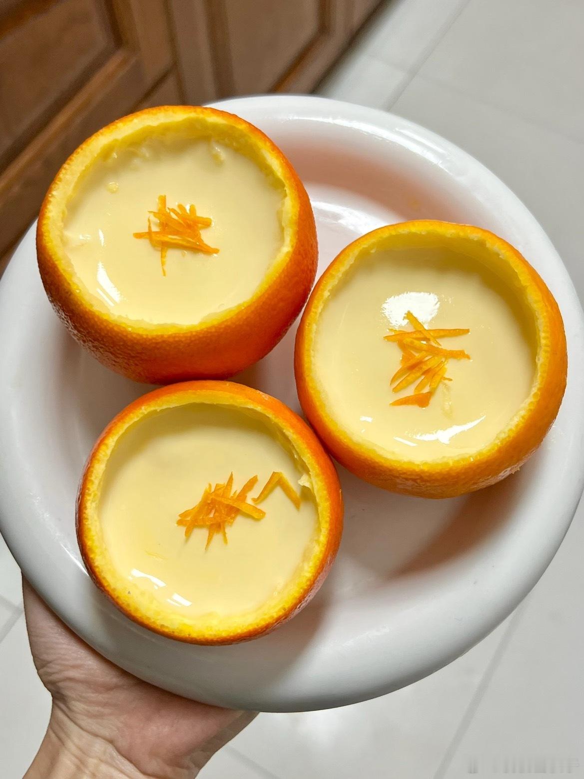 🍊是谁还没吃过这个橙子布丁！！一口惊艳到说不出话😭橙子的清爽混着奶香，Dua