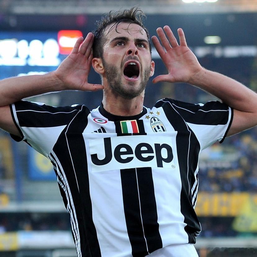 突发！皮亚尼奇（35岁）将在未来几天内宣布退役。他并不会在一月加盟尤文图斯，油箱