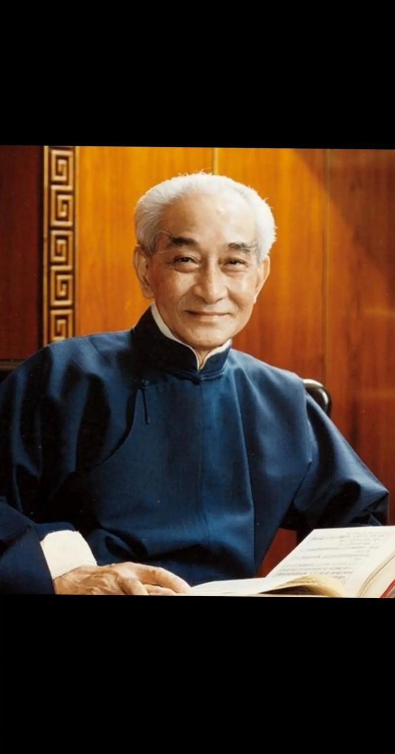南怀瑾讲的书缺细节、缺资料吗？

渊回认为，南怀瑾老师的书一般是自成体系的。但是