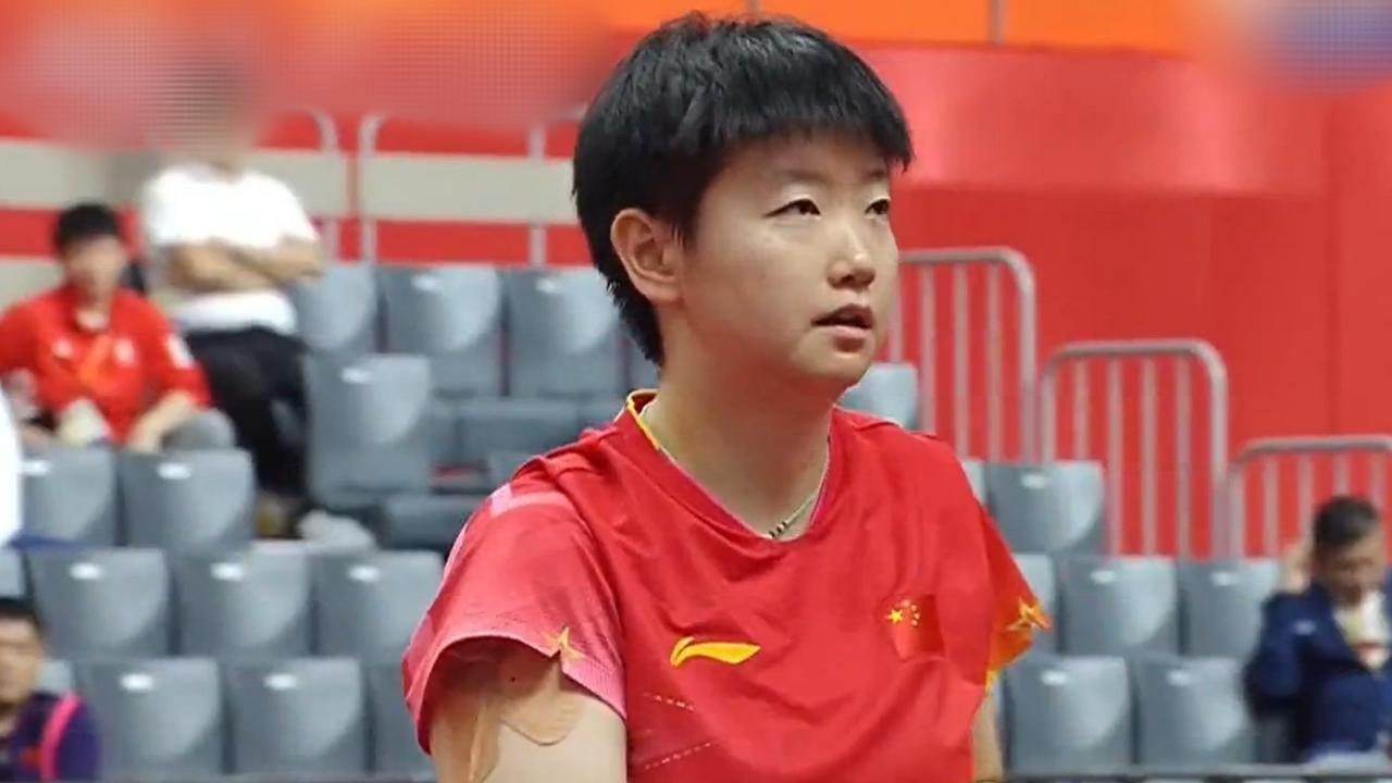 国乒女单传来两个消息，全是捷报！

孙颖莎4-1晋级，王曼昱4-1过关！
国乒连
