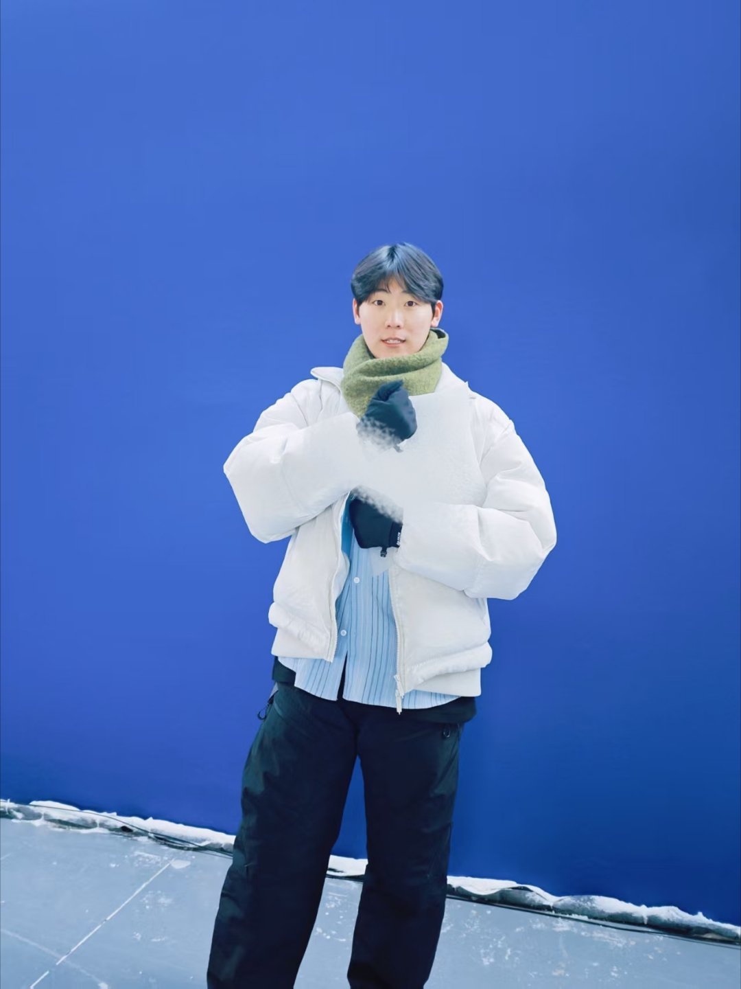 搂个大冰块新技术的新东西相当夸张，是啥不能说，没见过这么贵的保密，过完年大家再看