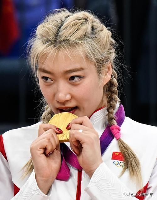 中国女篮历史最佳12人大名单

★首发五虎：
1，控球后卫：丛学娣，1963年，