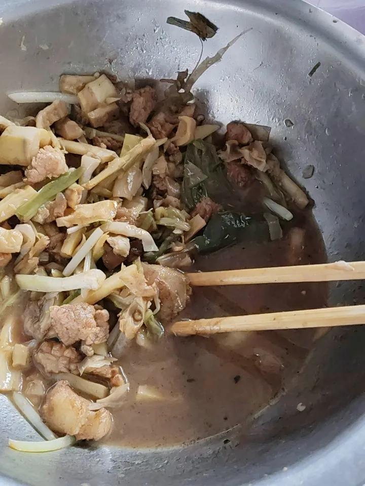 春日生活打卡季村里好心人送我的竹笋，让我美美吃了一餐，谢谢祝好人有好报！
