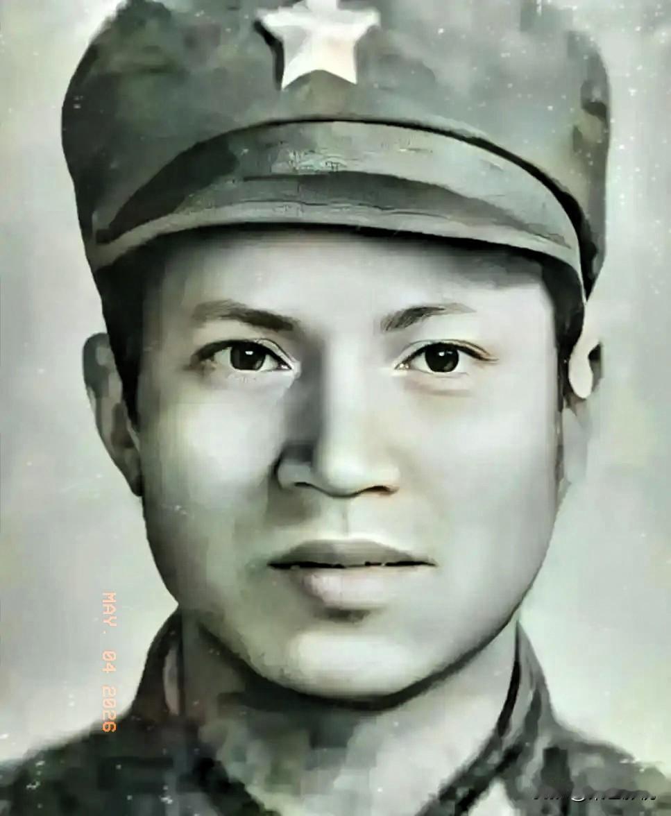 1979年，小战士重伤后仍在跪地战斗，突然，他发现膝下有一条越军的电话线，前方的