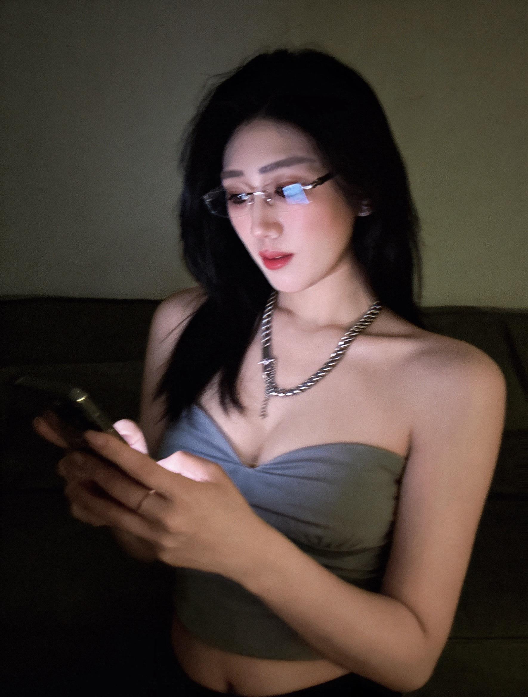 嗯😐……   瘦了长这样。