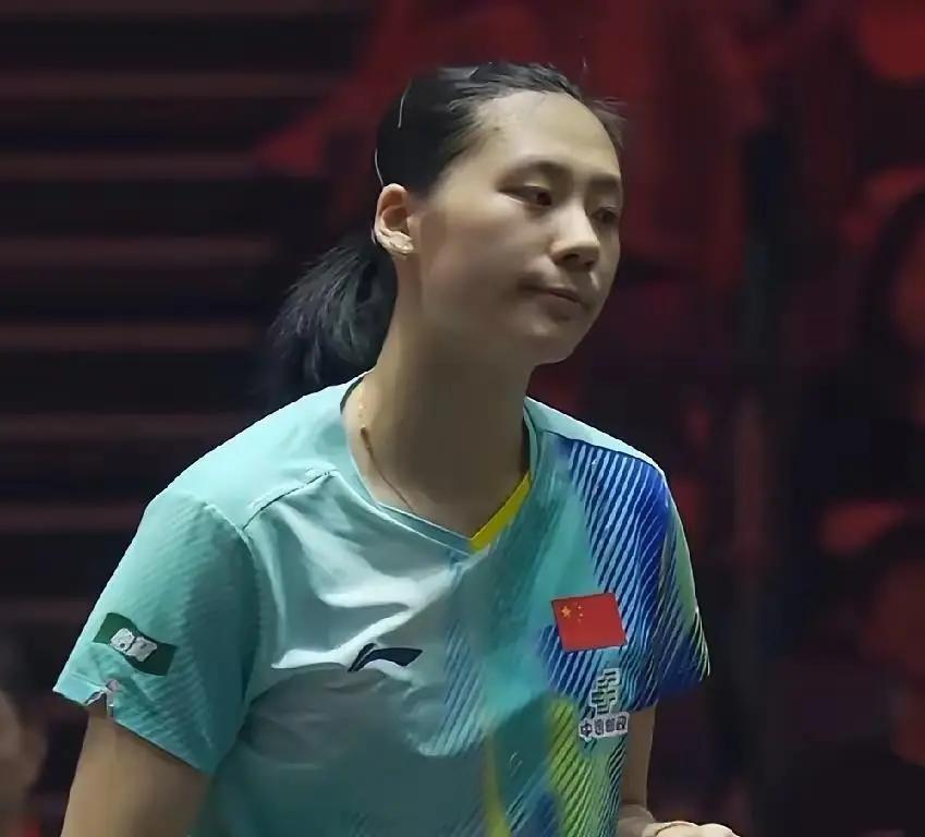 说的难听一点！
陈熠1:3不敌韩莹，一轮游出局，
输的真心一点都不冤，致命弱点曝