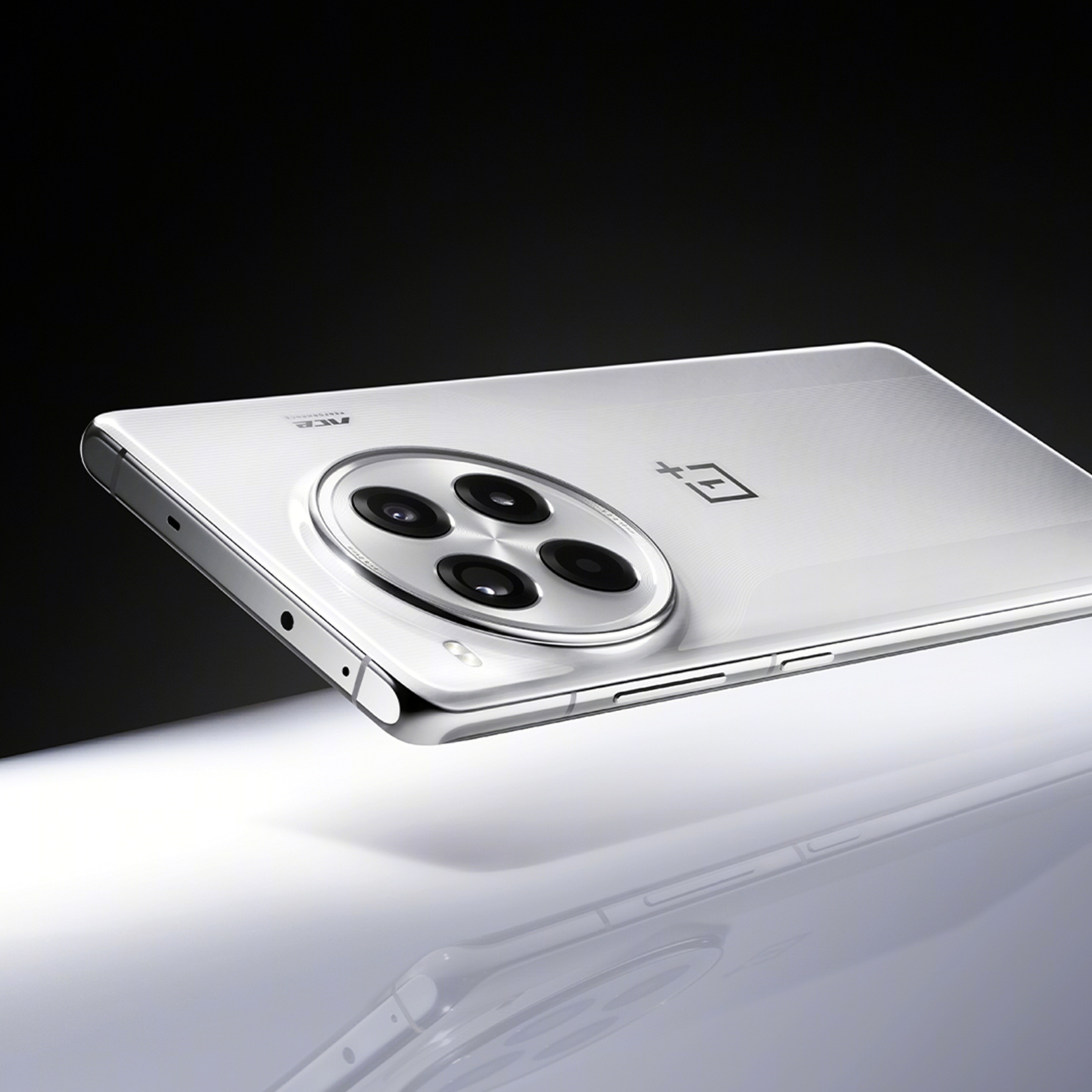 游戏迷们，你们的春天来了！#一加Ace 3 Pro#携#逐点半导体##X7 Ge