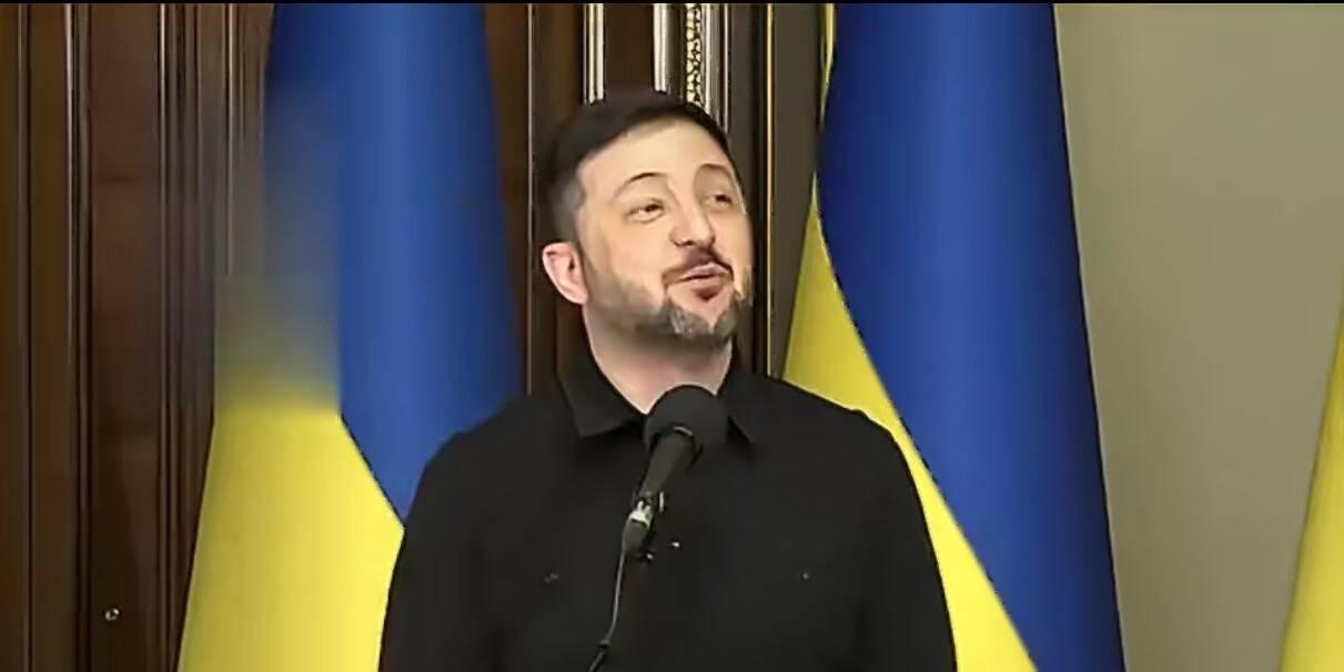 泽圣达沃斯论坛演讲说：欧洲只派了区区40名士兵到格陵兰岛，这根本吓唬不住中国和俄