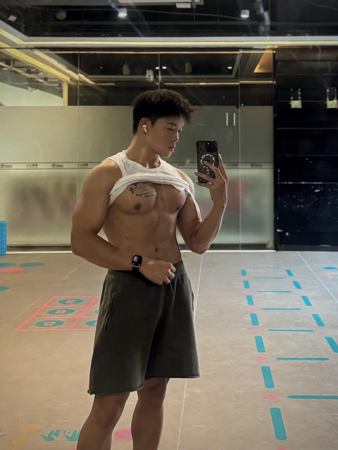 健身是生活的一部分、运动是生活的调味剂