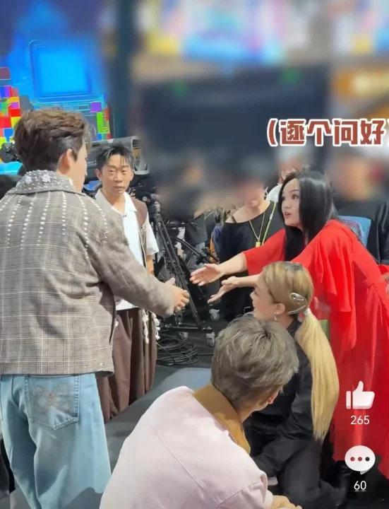 汪苏泷容祖儿徐佳莹ie分明你好星期六汪苏泷[超话]这波神仙同框太绝了！汪苏泷的创