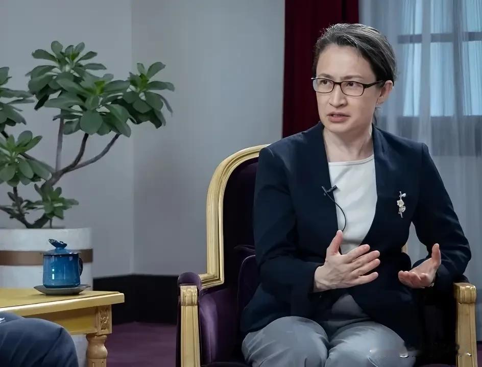 萧美琴带着无人机去帕劳"巩固邦谊"！你真以为这是台湾外交破冰的新突破？太天真了！