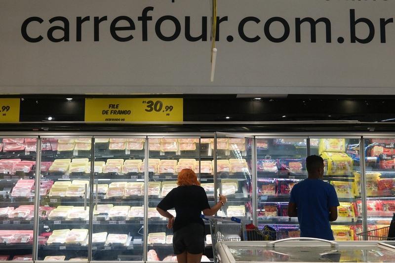 2025年中国肉类产量首破1亿吨，占全球约三分之一，对全球影响显著。
在稳定供应