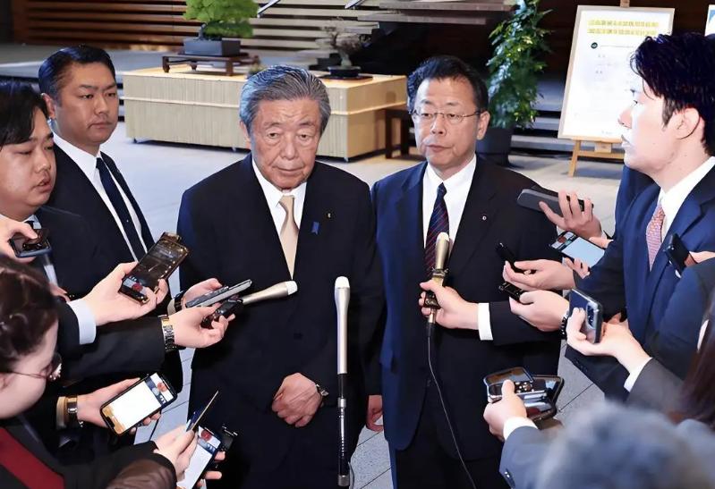 就在中日关系愈演愈烈的时候，一个诡异的现象发生了！


针对日中友好议员联盟正在
