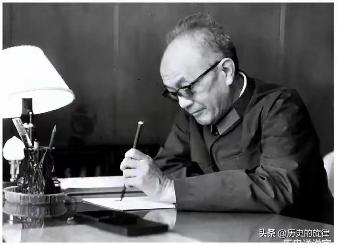 抗美援朝最痛两笔遗憾！彭总晚年耿耿于怀：一战惨败，一痛终身
 
抗美援朝这场立国