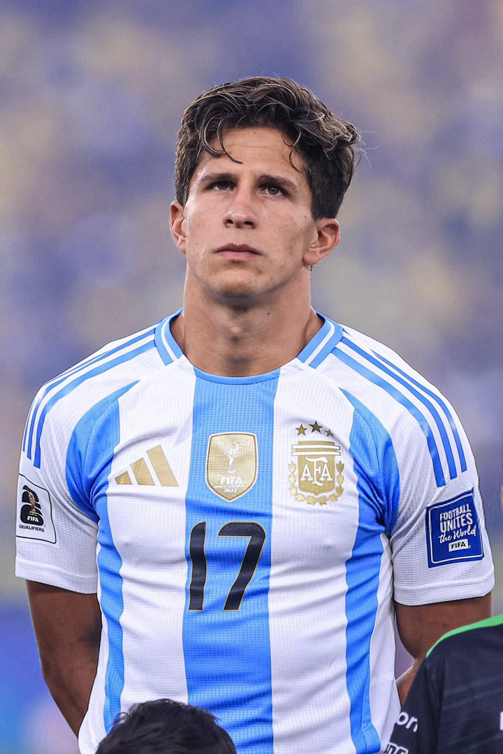 🇦🇷 朱利亚诺·西蒙尼：“我完全不认为自己是阿根廷国家队的固定球员。说实话，