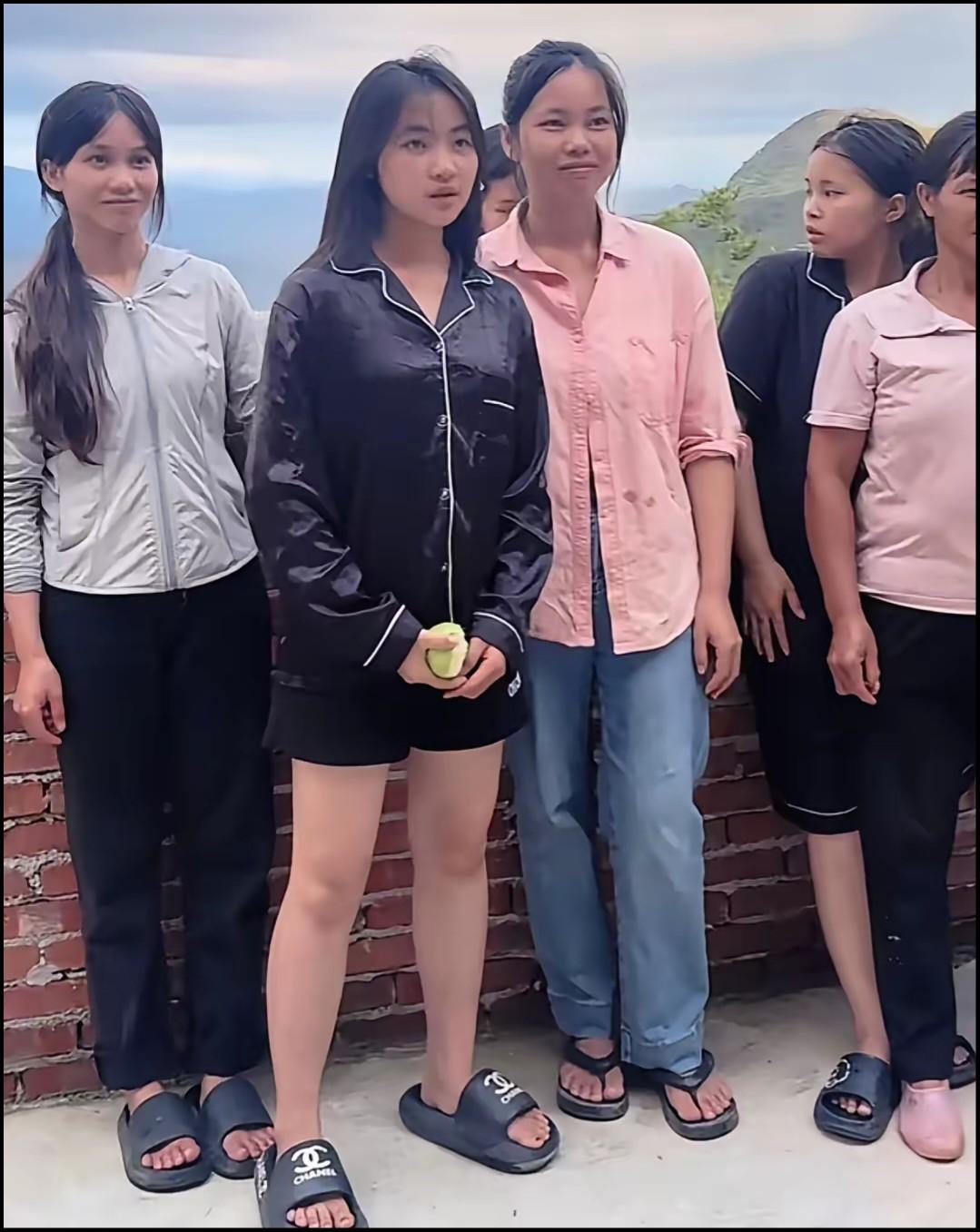 你没看错。广西梁二哥的老婆，陆红兰，用半辈子干了这么一件事。

看到最近她家女儿