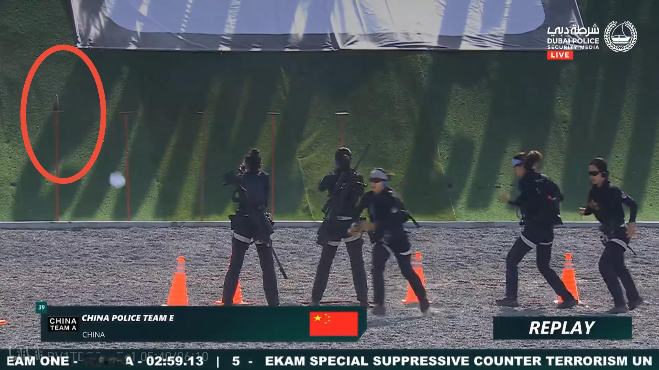 女队也太猛了吧！！！一枪把圆钢靶打横过来，瞄了几秒又打中靶板侧面那条棱把靶子打掉