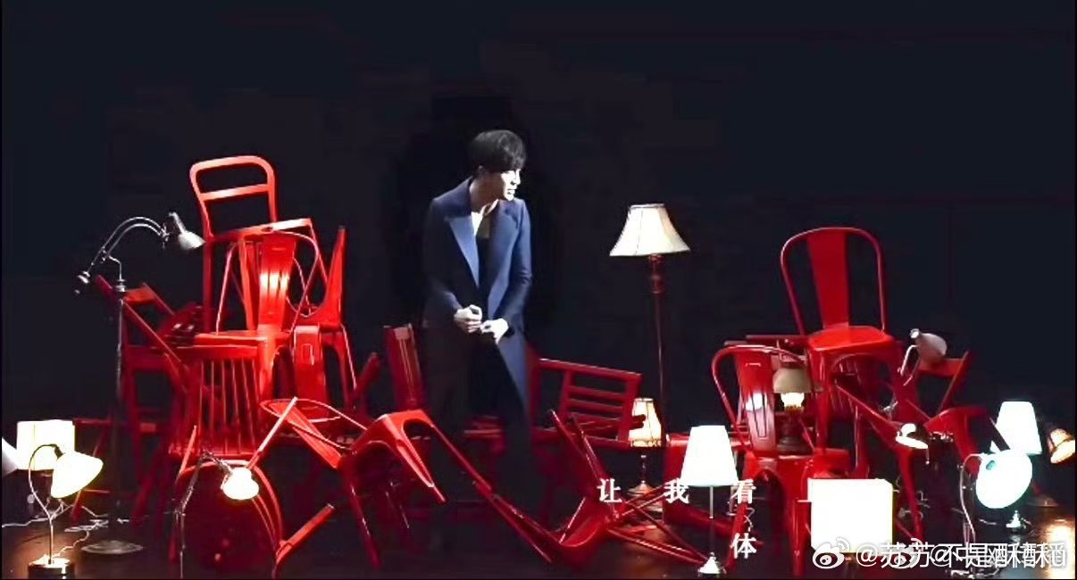 李雨桐188元的陈年旧账旧物追讨扯出188元西装与3万沛纳海，情分沦为价目表，回