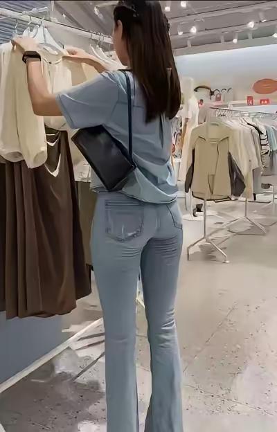 挑选衣服