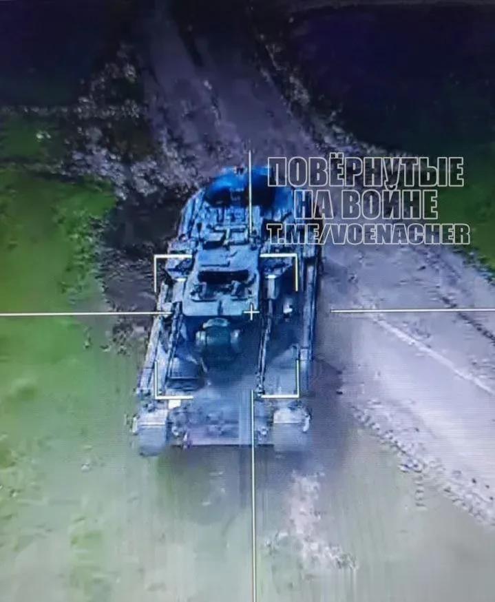 就在这两天，赫尔松，乌克兰武装部队部署在赫尔松一带的防空系统损失惨重，俄军以极低