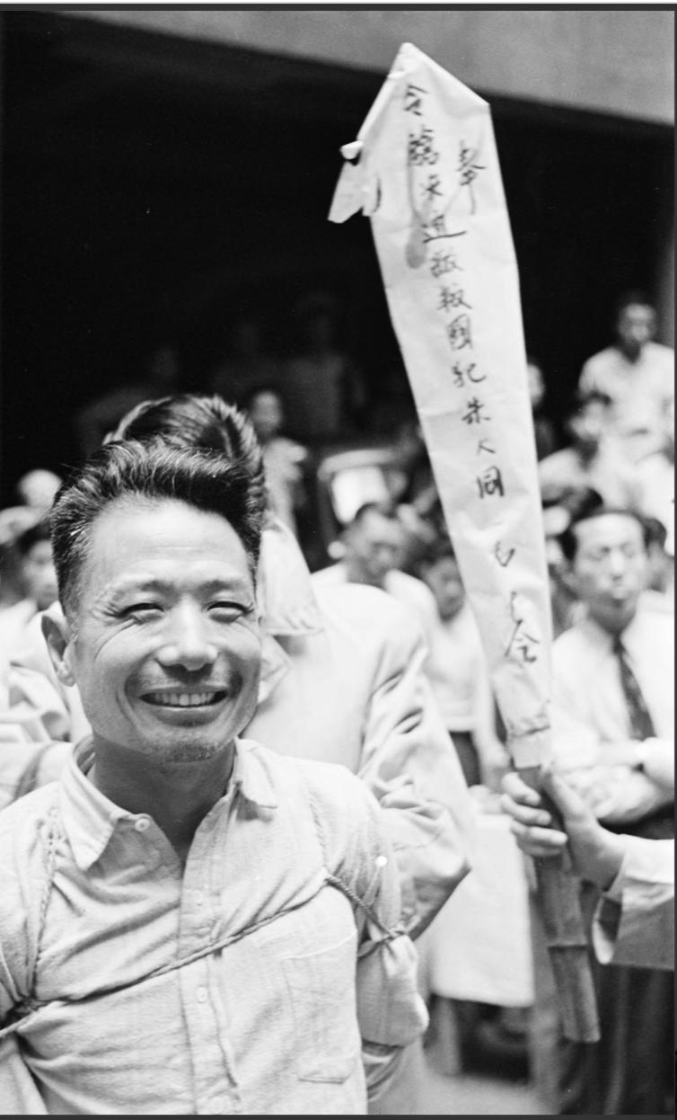 朱大同：一生“叛变”三次，1949年，被当汉奸处决前，他竟然站的笔直，还面带微笑