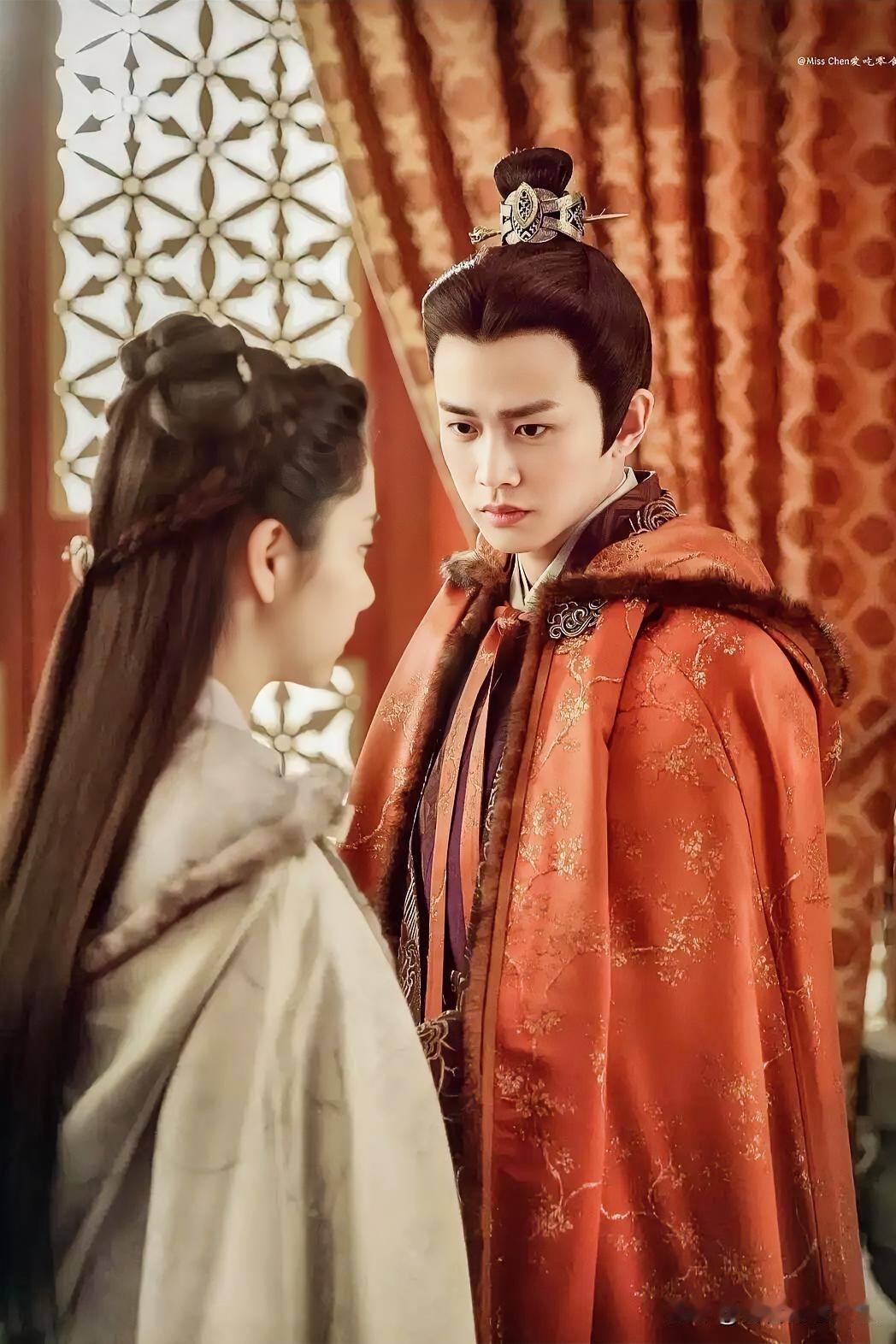 《锦衣之下》的精彩剧情太绝了！谭松韵和任嘉伦的演绎简直燃爆，这剧必追！任嘉伦演技