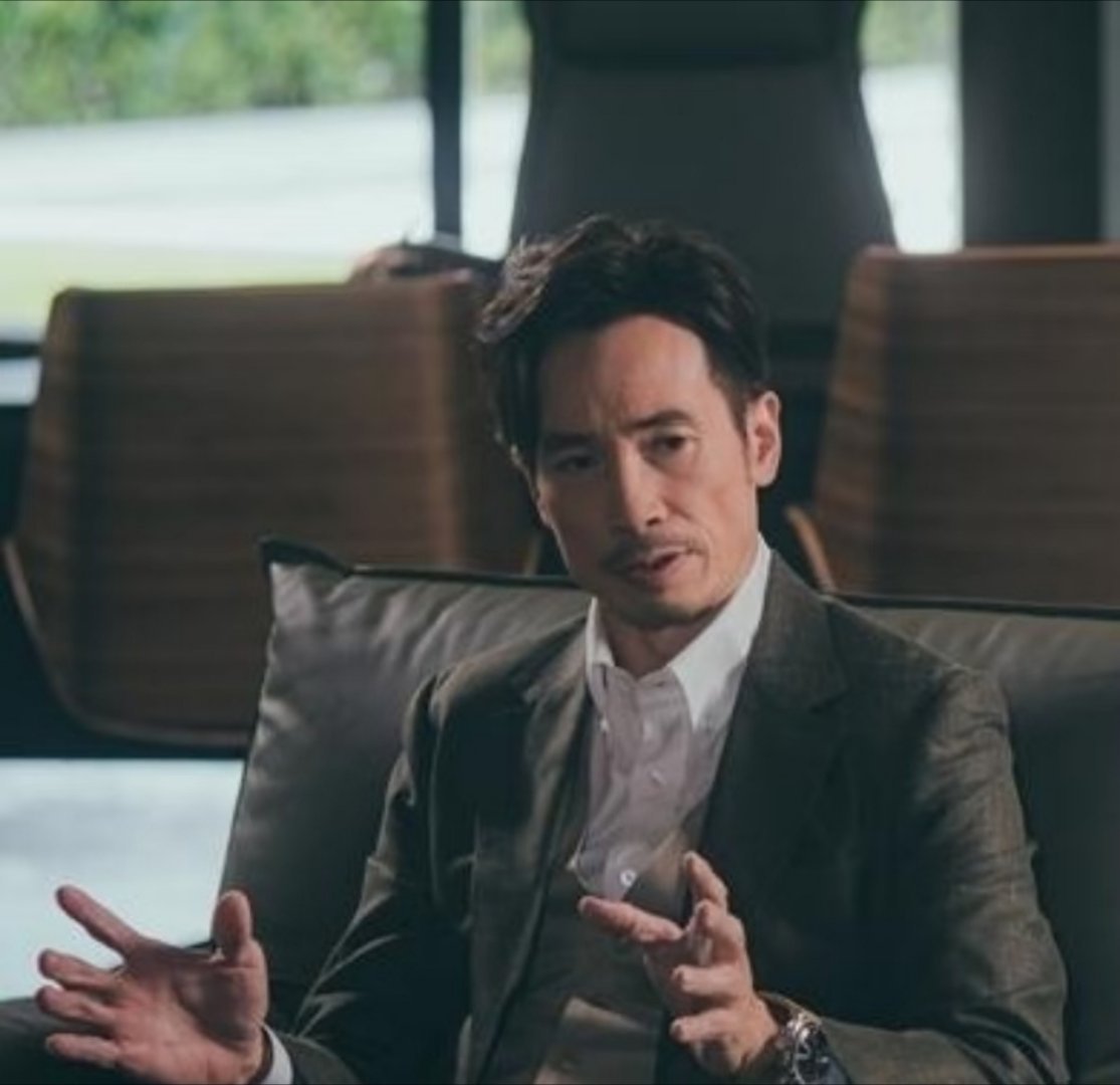 真的太开心了！港剧终于重回卫视黄金档，大湾区文化交流越来越顺畅，在家看电视就能追