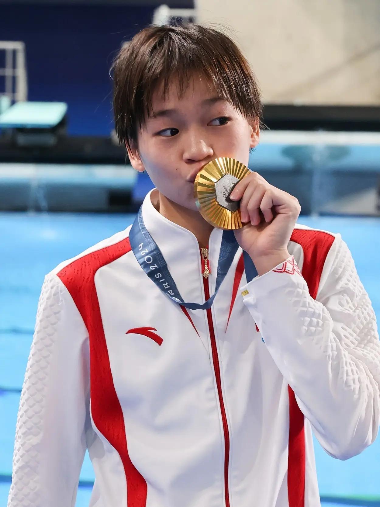 为什么大多数人都喜欢全红婵?因为她让我们相信，只要你有能力，只要你够努力，你也有