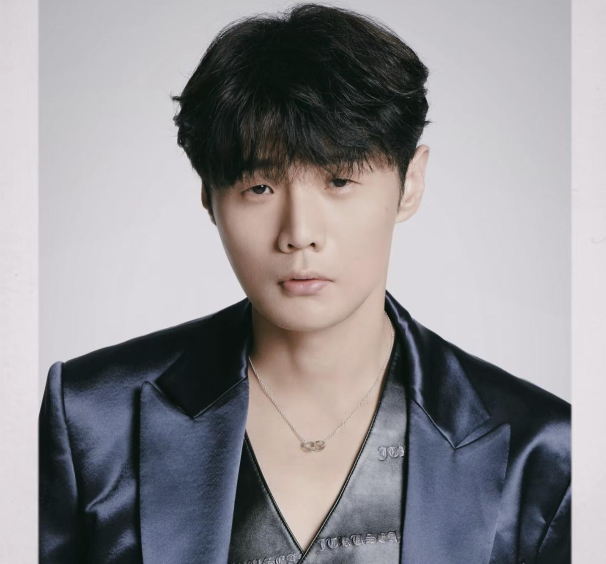 李荣浩今天是气疯了，一个人顶一个公关团队，大杀四方，完全没在怕的。
李荣浩这次可