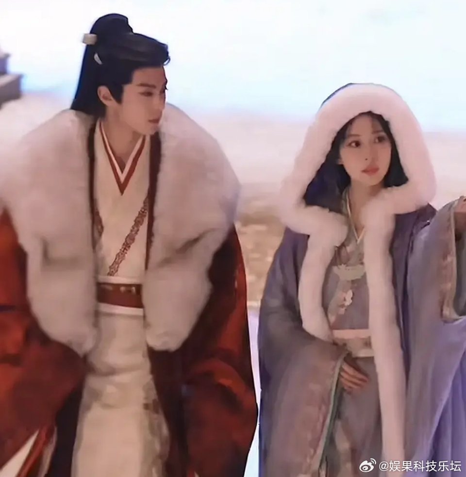 王鹤棣满眼都是孟子义，小🐟现在怎么样 