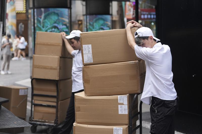 台湾最新薪资平均数4万9343元　半数人不到3万9453元新台币

梅花新闻网 