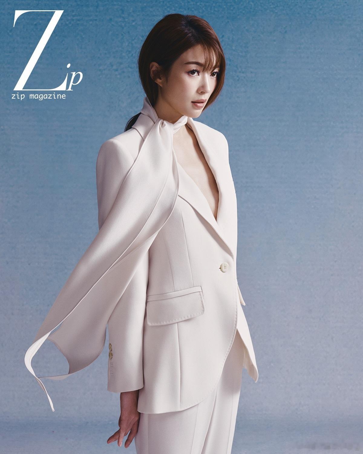 连诗雅 【ON ZIP COVER丨活我的人生 连诗雅 Shiga Lin】 社
