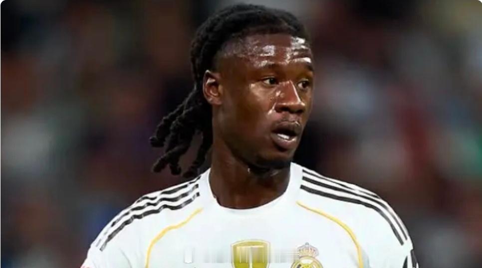 曝利物浦考虑签卡马文加 预计报价6000万欧元据报道，利物浦正积极考虑签下皇马2