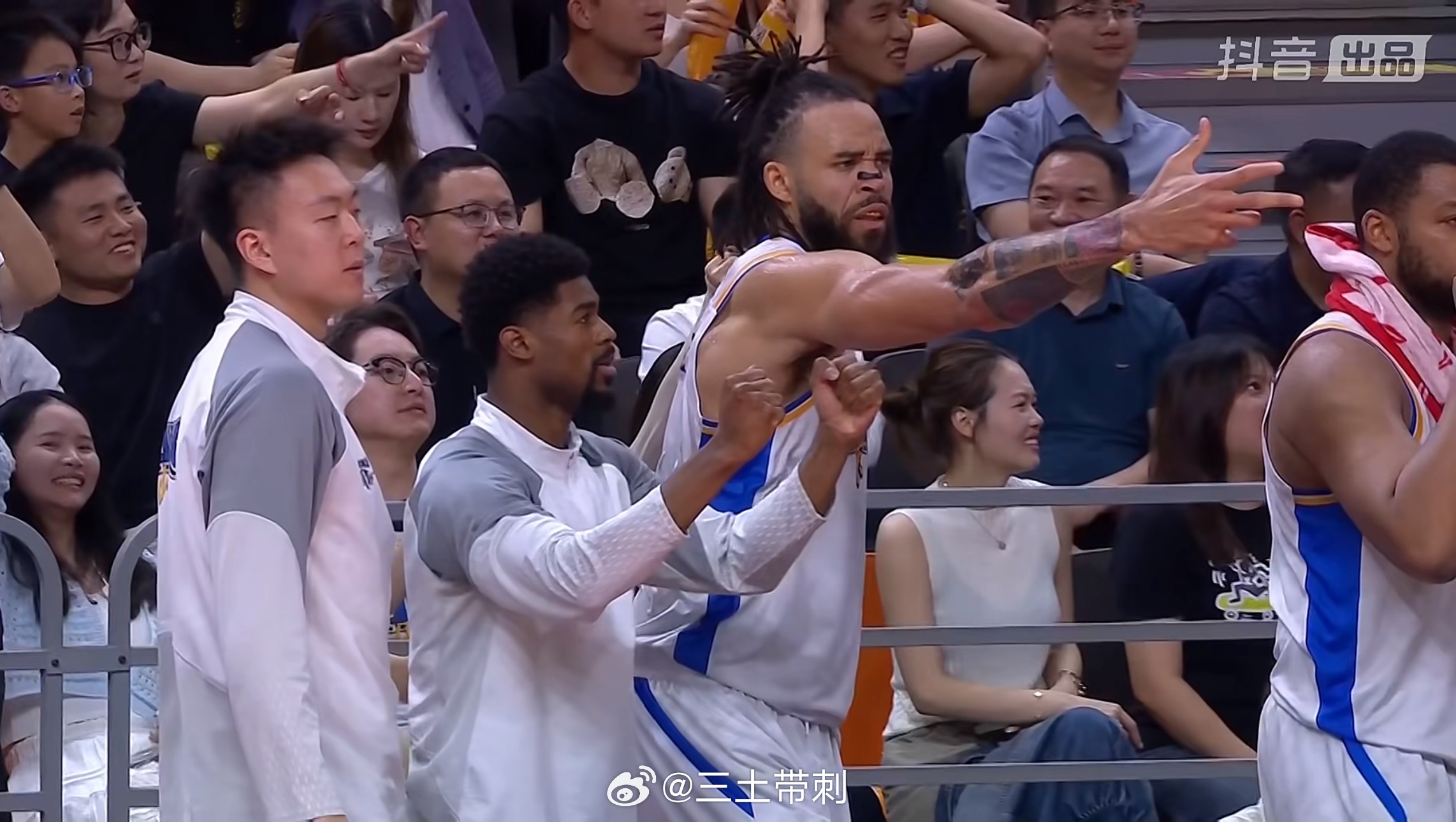 广东男篮vs北京男篮90-90，最后100秒！ 
