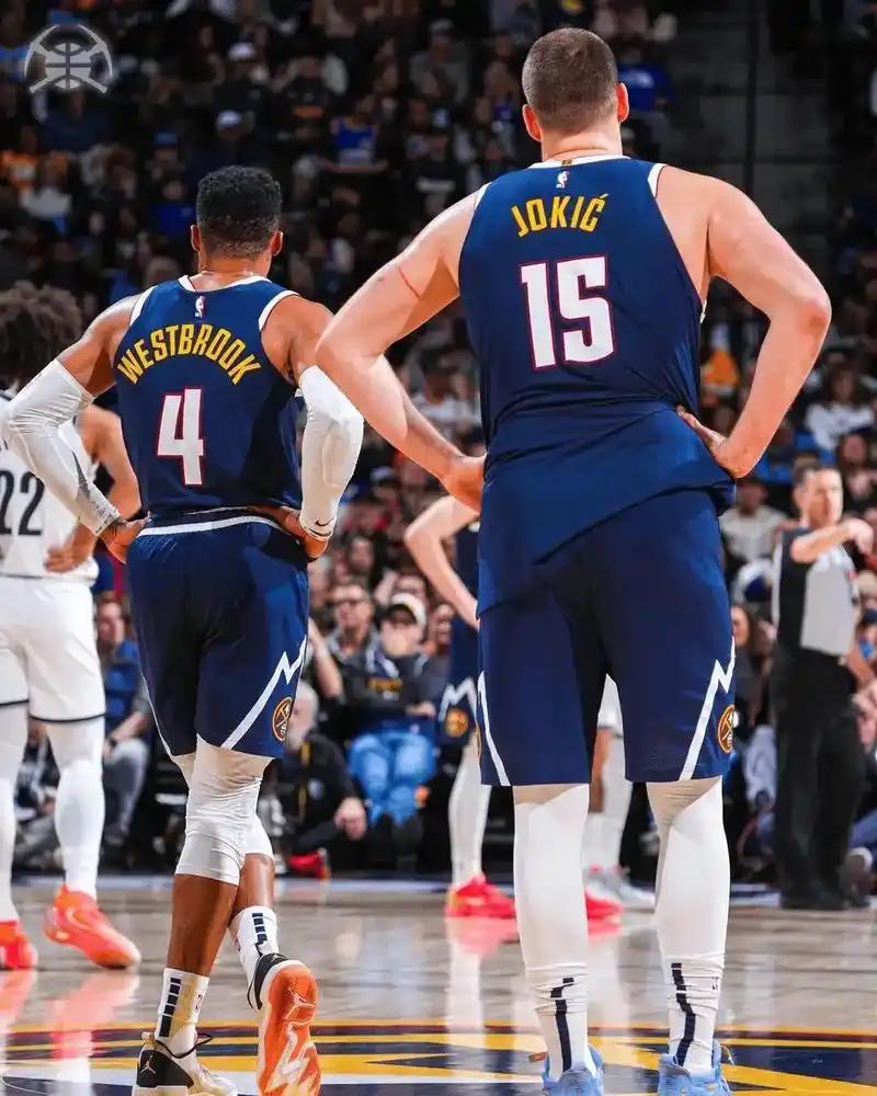 威少今天24分13板14助攻2抢断1盖帽

完成生涯第207次三双

135次砍