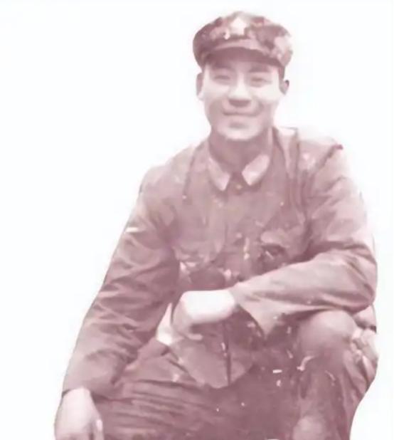 1984年，战斗英雄王仁先牺牲在老山前线，部队为他报请一等功。谁知，上级领导却把