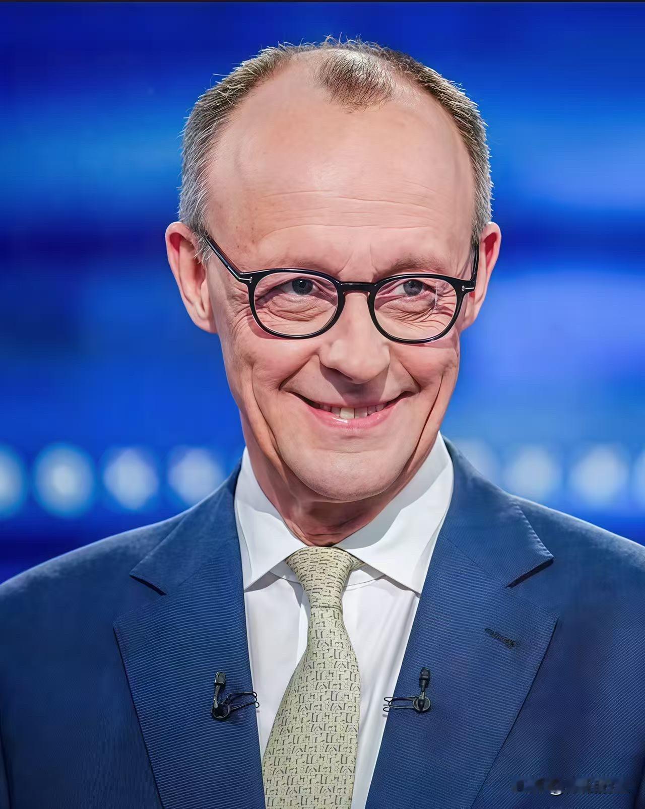 这是要硬刚吗？
德国总理默茨近几日发出了一个非常强硬的表态，他绝对不允许任何东方