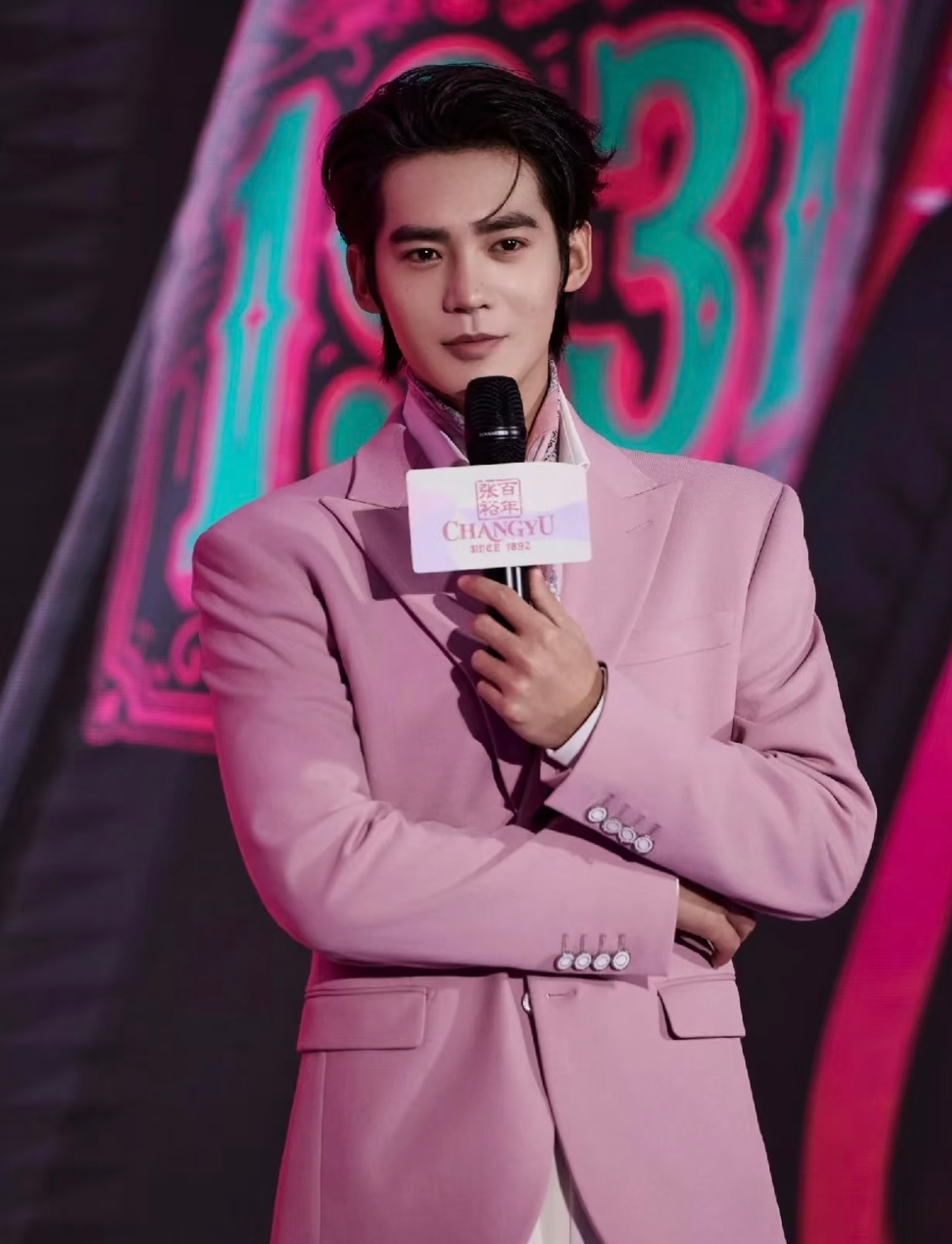 百年张裕经典焕新品牌代言人于适张裕于适举杯随心节奏随我  实力派的天选相遇：于适