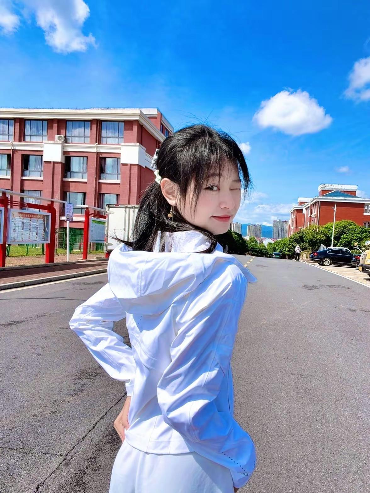 奔向我的五一😍 夏日甜妹 校园青春感 五一我来啦～